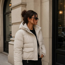 Campera Moderna con Capucha e Interior con Piel